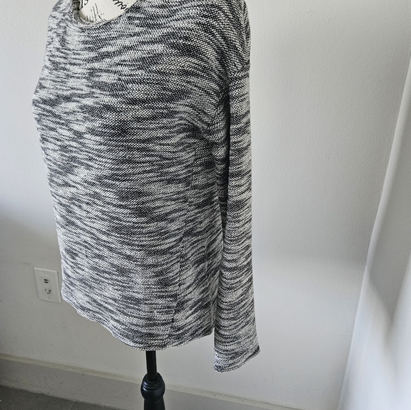 🇨🇵 camaieu sweater lightweight  polyester gray size small 🇨🇵 - Picture 4 of 7